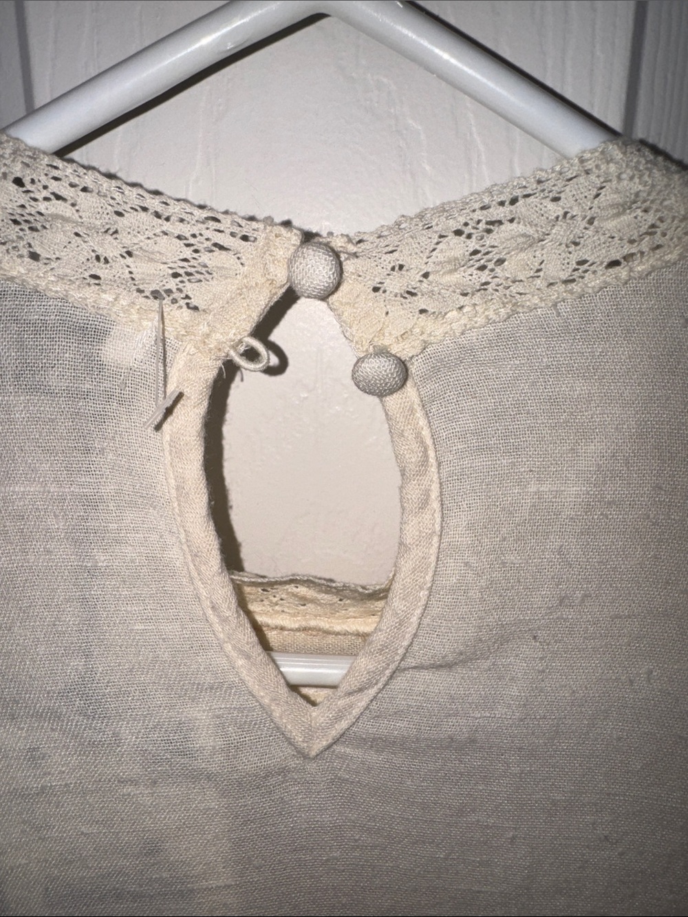 Zara Cream Embroidered Ruffle Neck Blouse NEW - Picture 7 of 10
